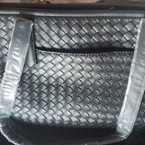 3 piece handbag set new with tags - Picture 6 of 6